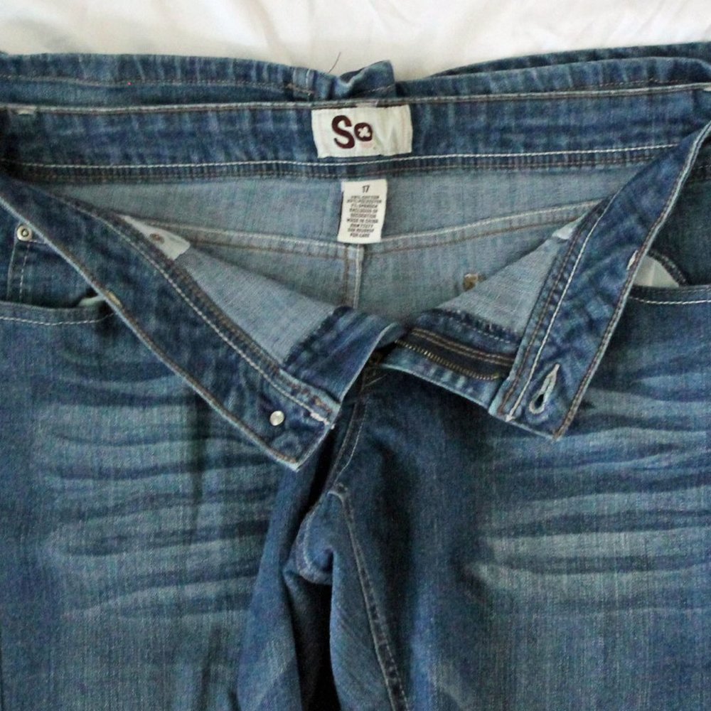 SONOMA Light Blue Jeans Size 17 (Junior’s). - Picture 4 of 8